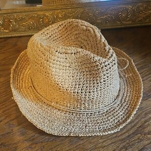 Stylish Tan Straw Hat